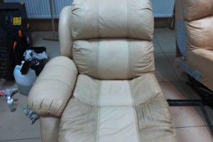 Чистка, реставрация кожаной мебели в Геленджике